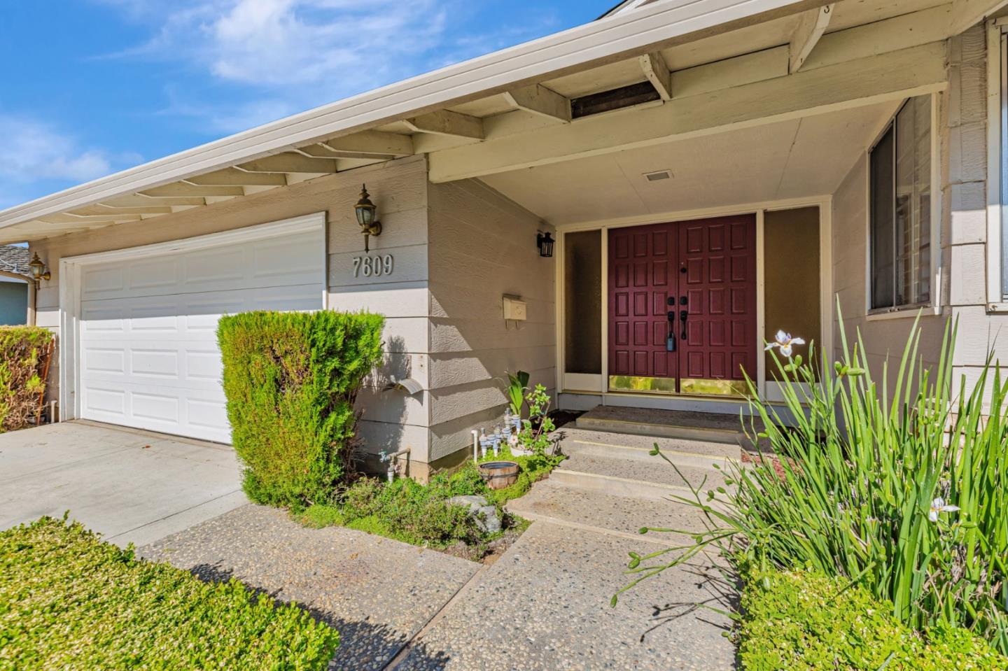 7609 Santa Paula Drive