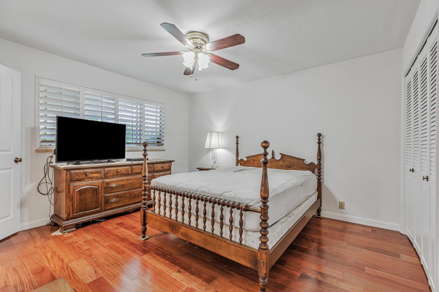 7609 Santa Paula Drive