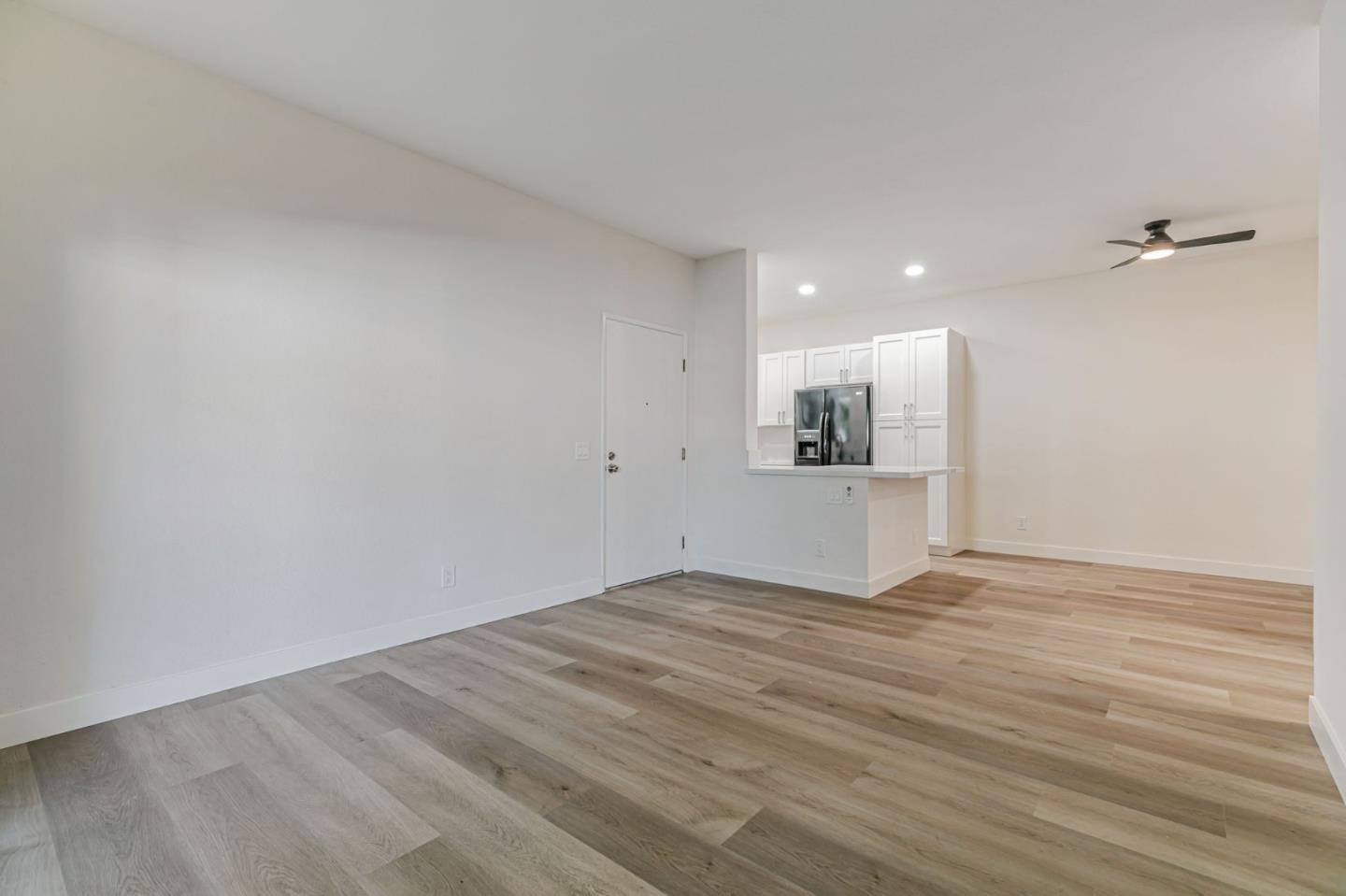 3550 Buttonwood TER 113