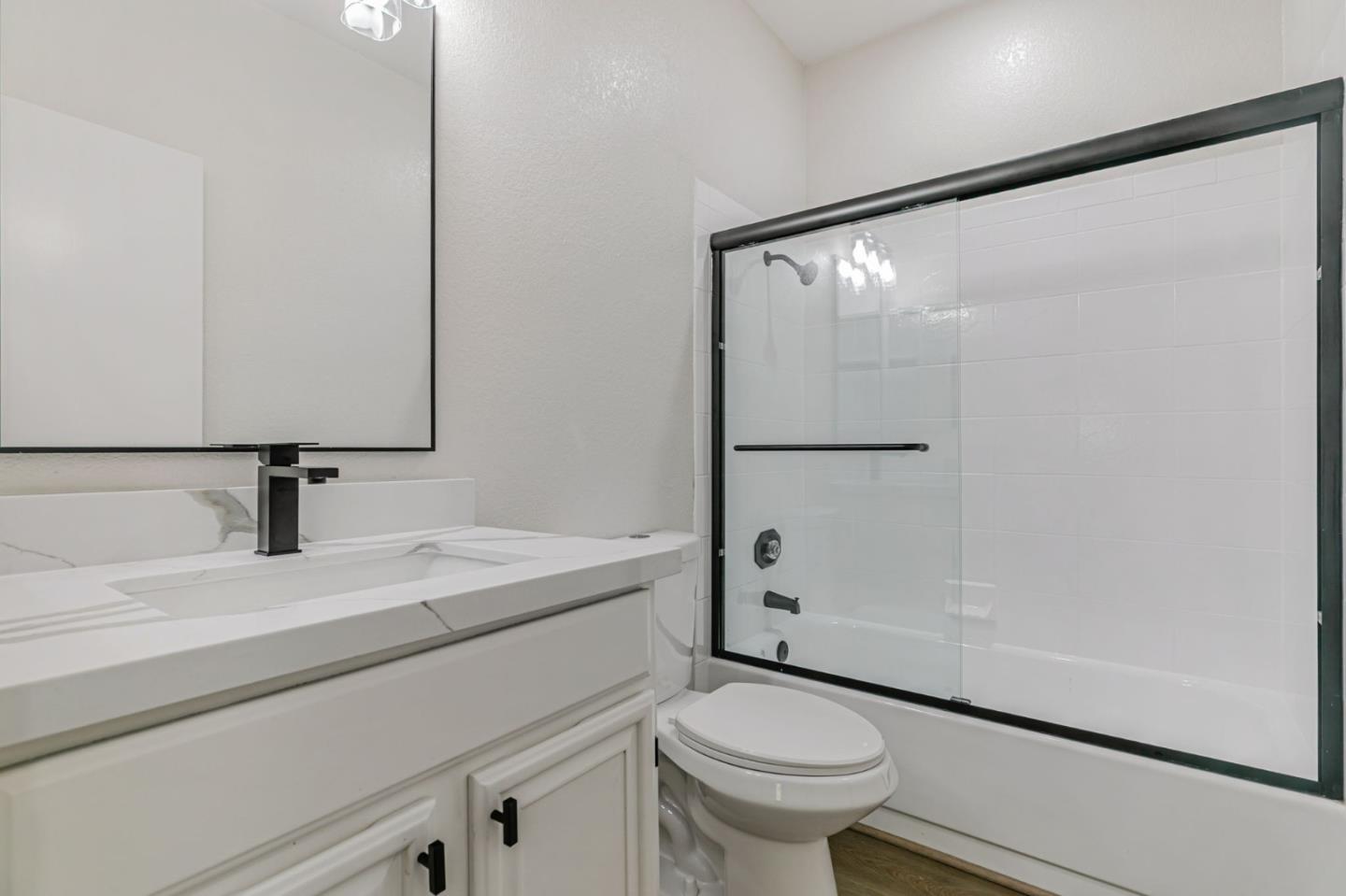 3550 Buttonwood TER 113