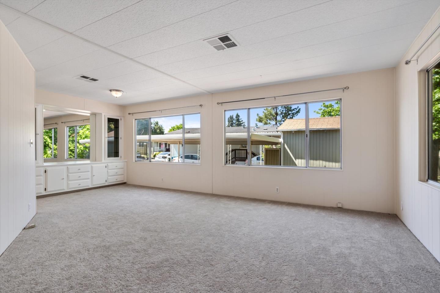 26 Tiffany Place Unit: 26