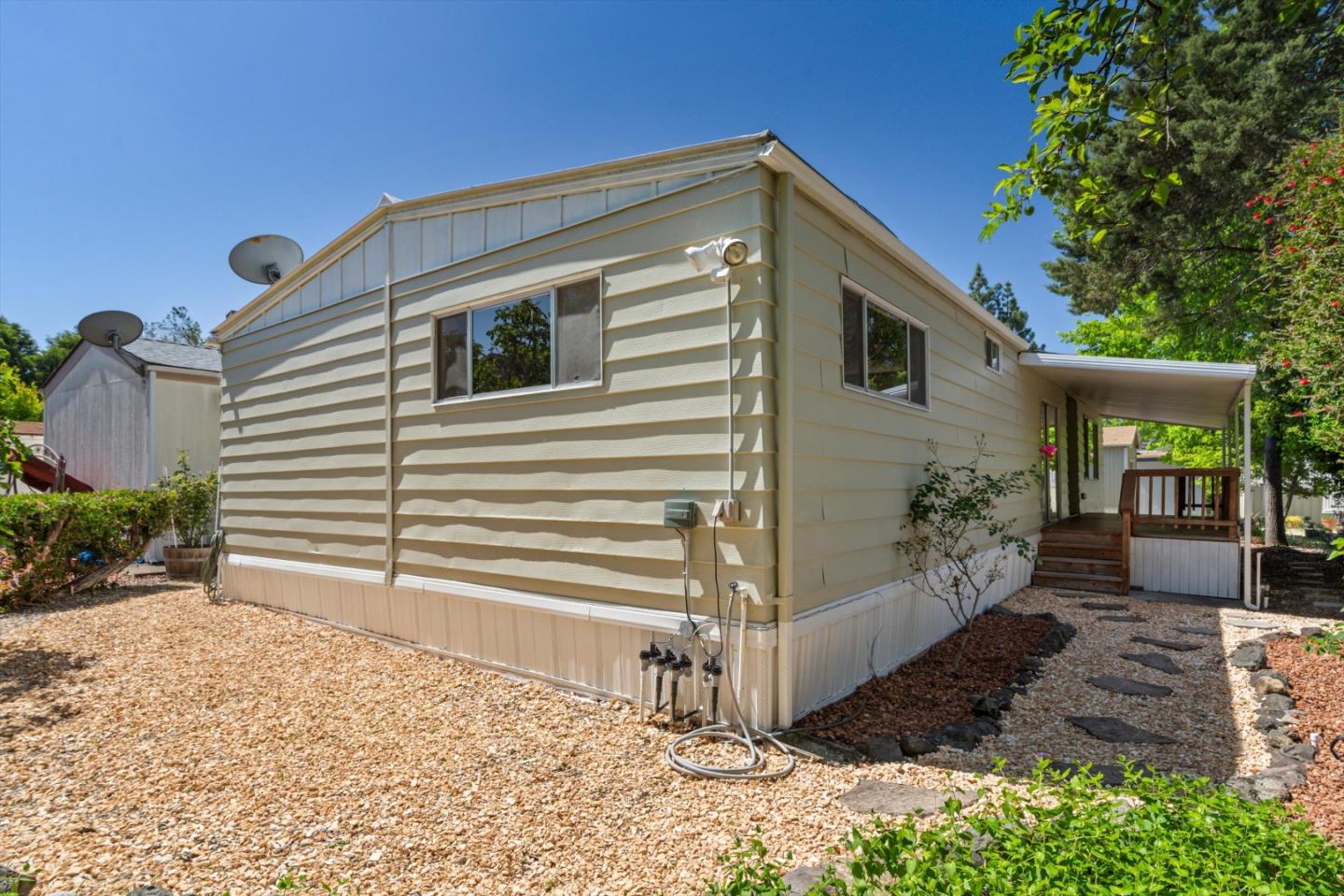 26 Tiffany Place Unit: 26