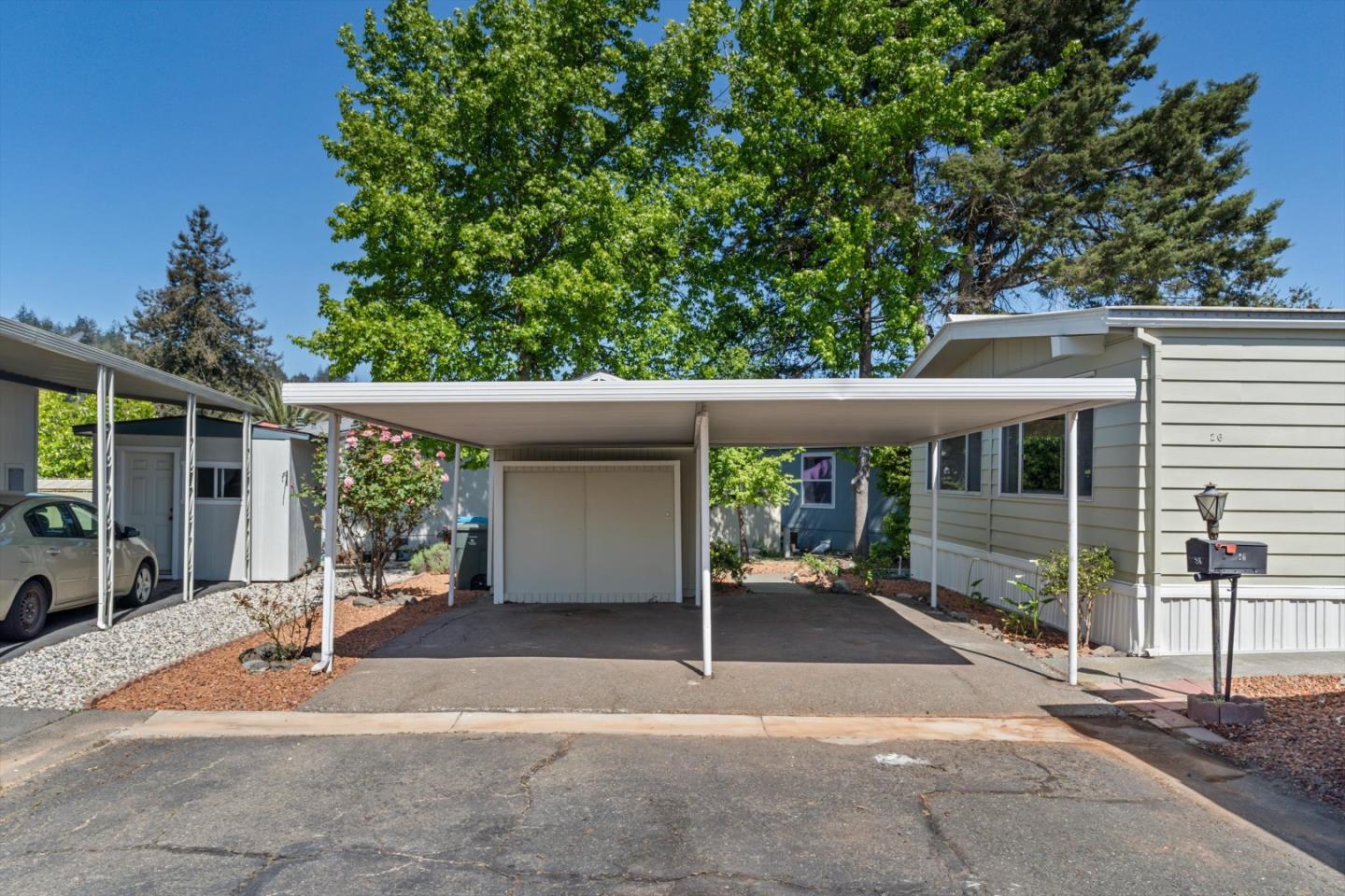 26 Tiffany Place Unit: 26