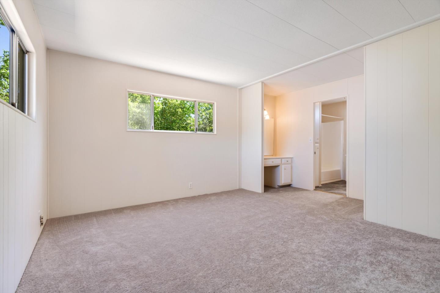 26 Tiffany Place Unit: 26