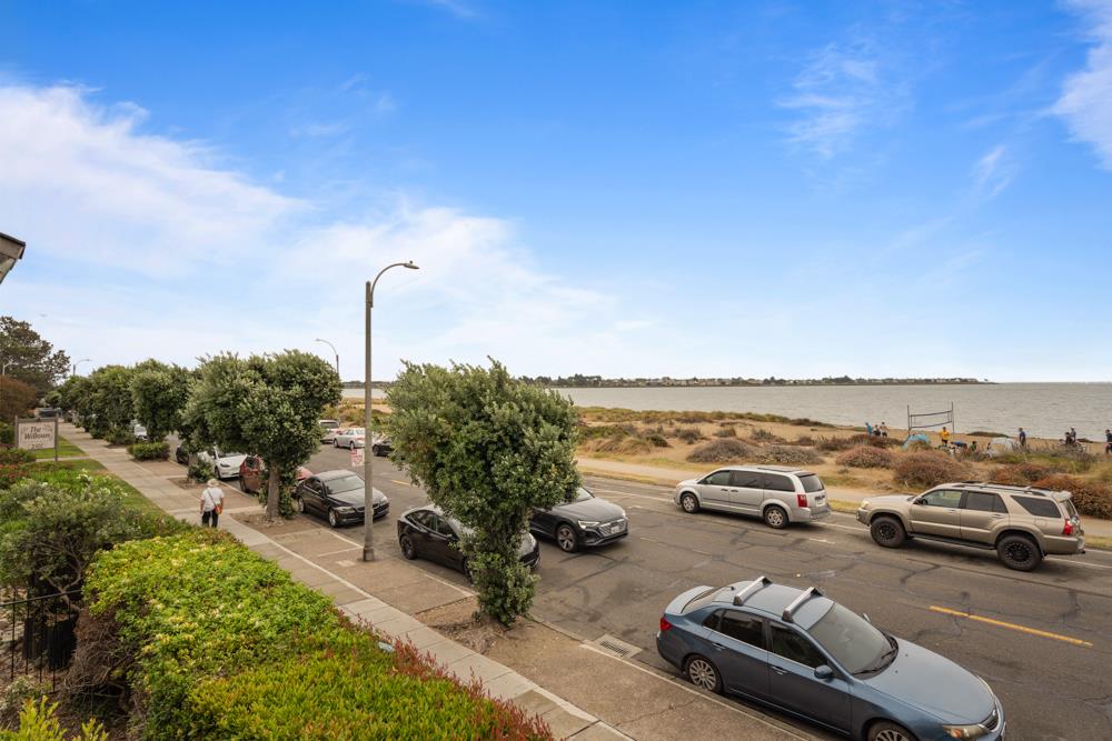 2101 Shore Line Drive 212