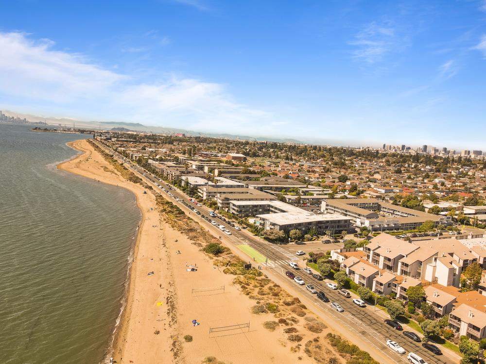 2101 Shore Line Drive 212