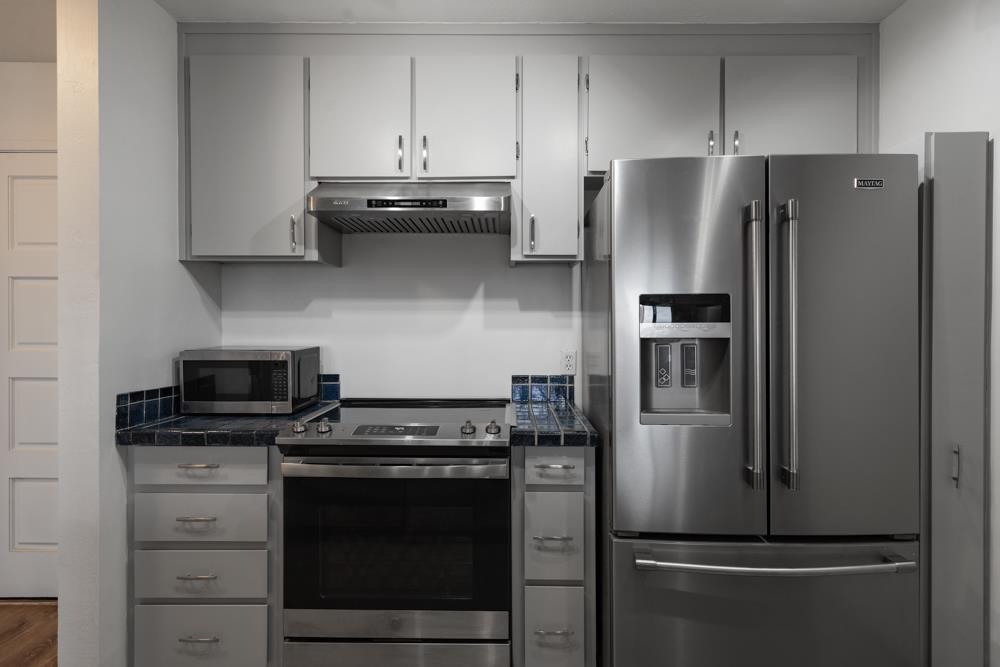 2101 Shore Line Drive 212