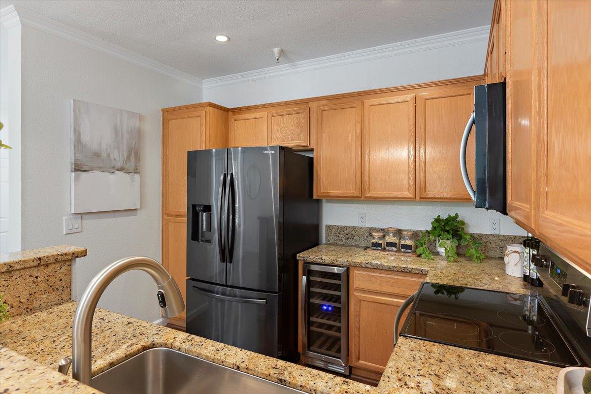 250 Santa Fe Terrace 128