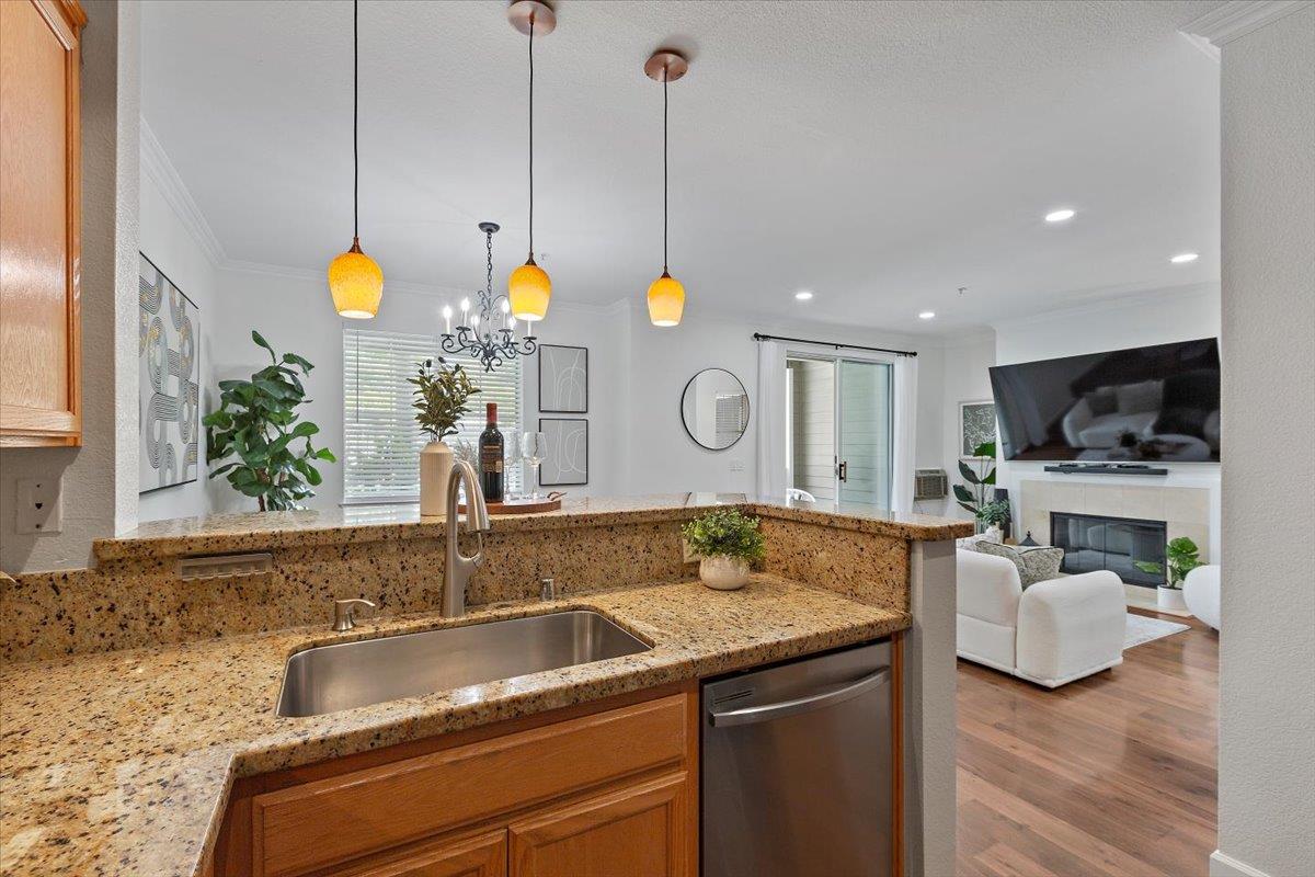 250 Santa Fe Terrace 128