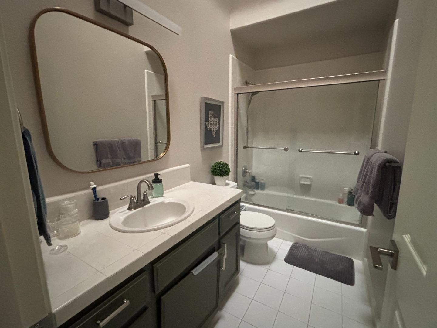15600 La Jolla Drive