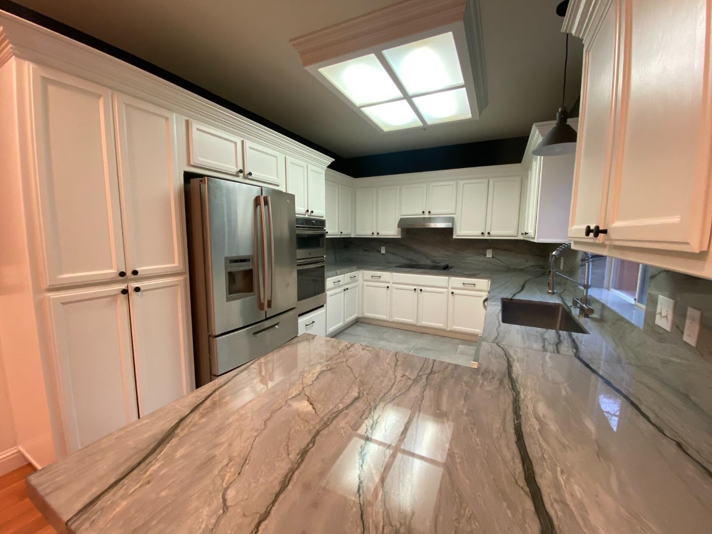 15600 La Jolla Drive