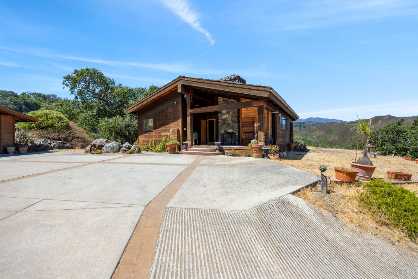 5096 Fallen Oak Drive