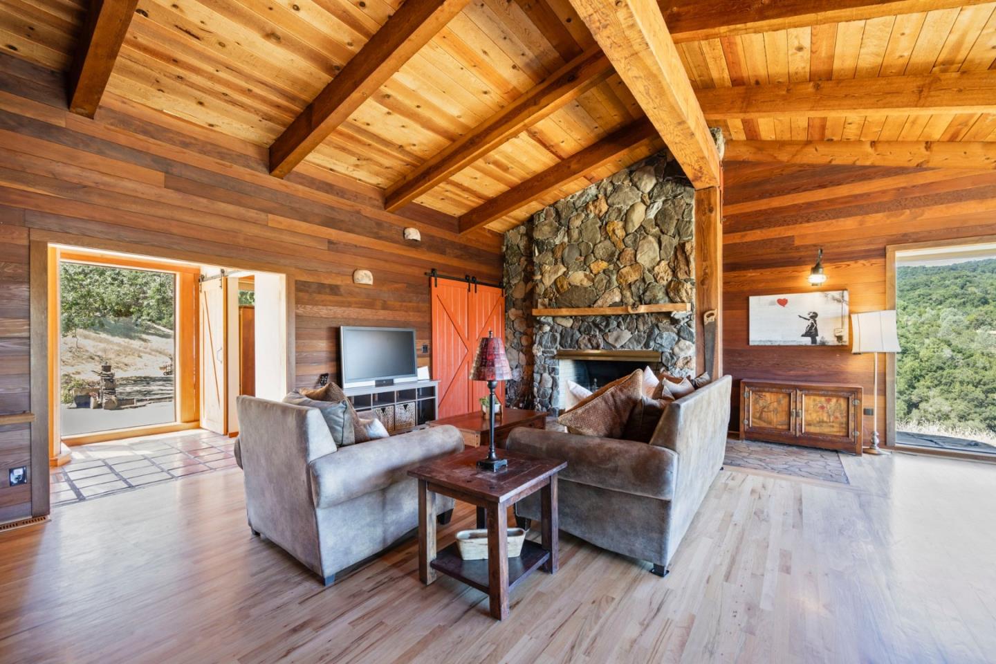 5096 Fallen Oak Drive