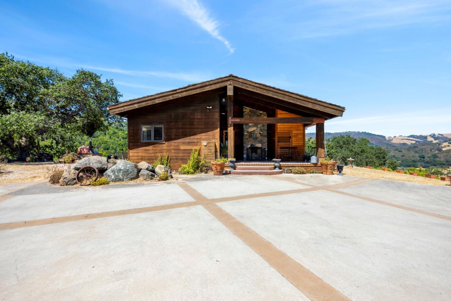 5096 Fallen Oak Drive