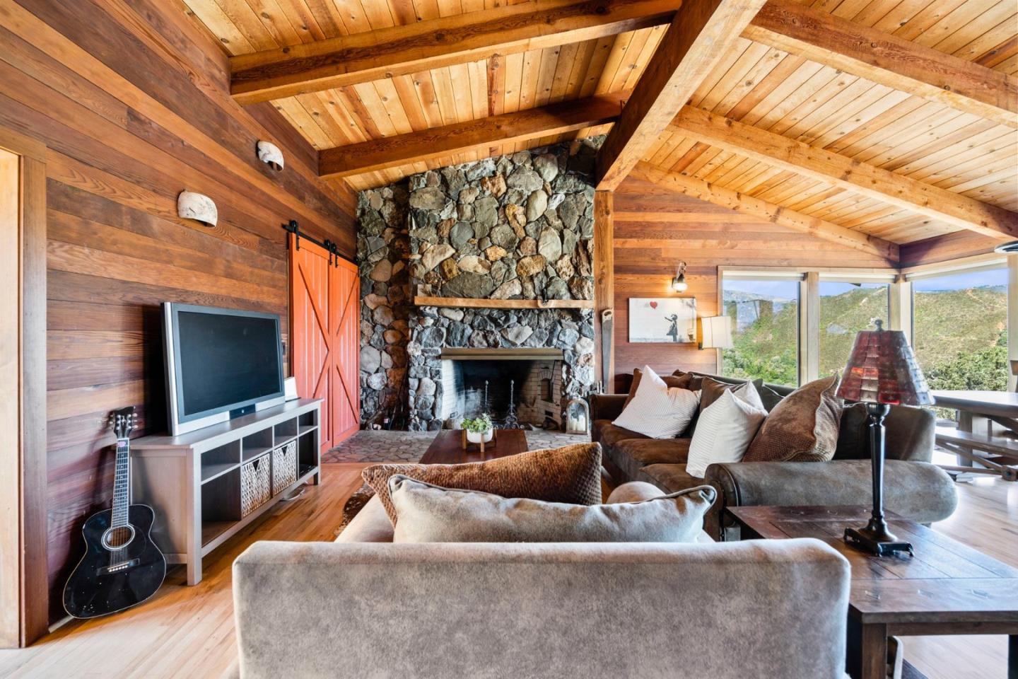 5096 Fallen Oak Drive