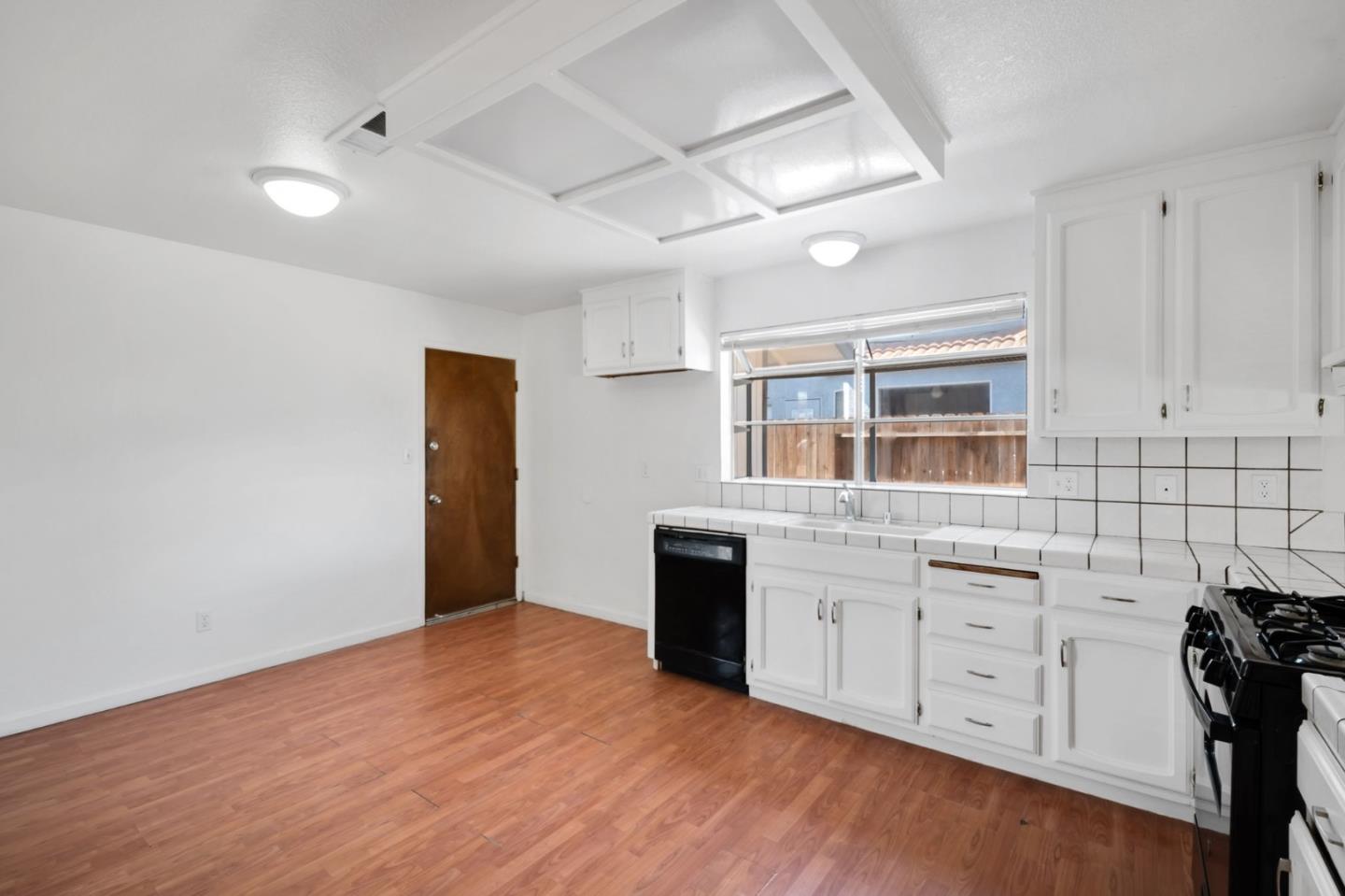 1024 Walnutwood Court