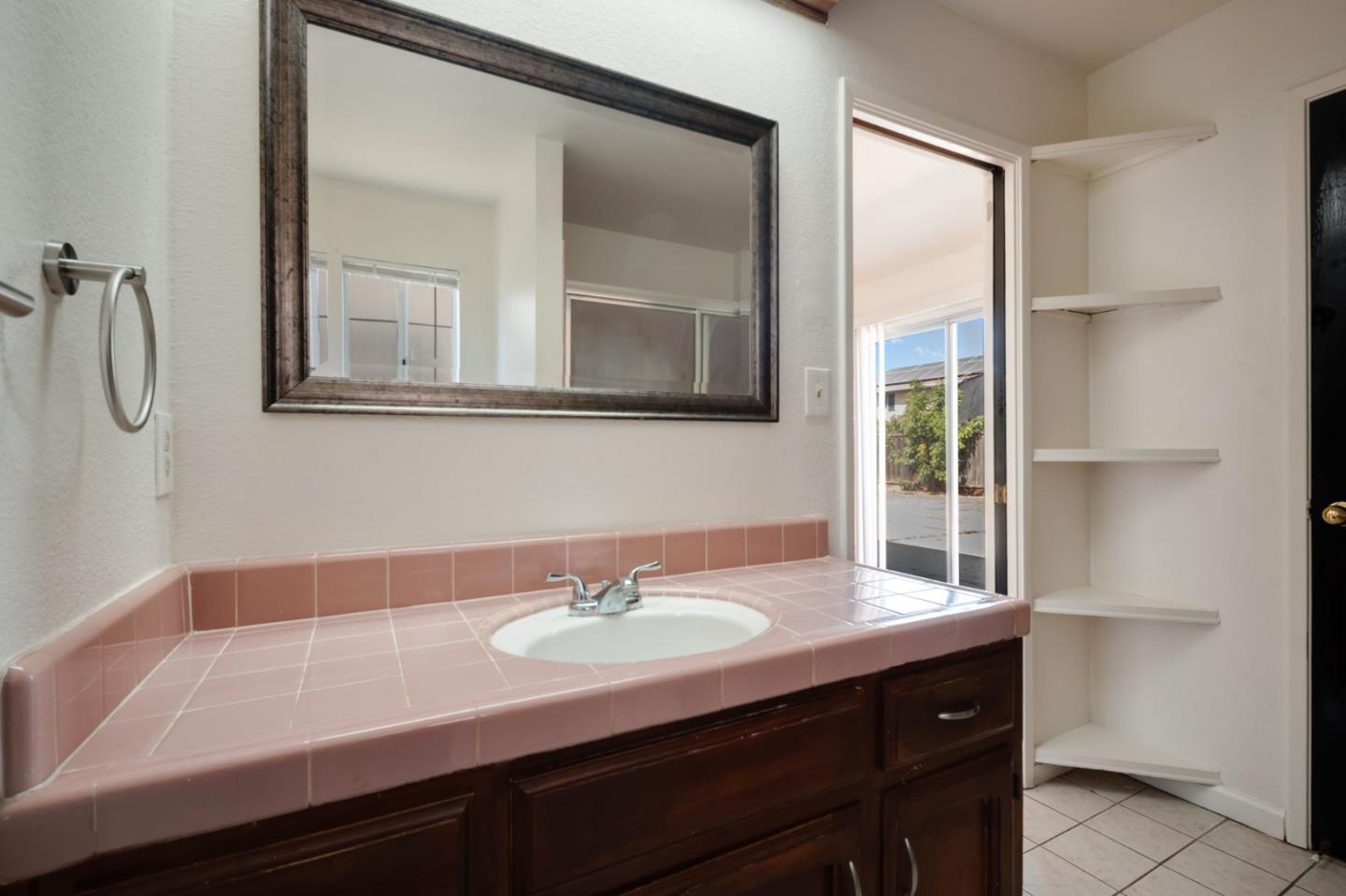 1024 Walnutwood Court