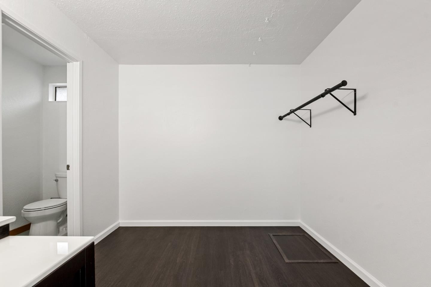 1091 Century Drive