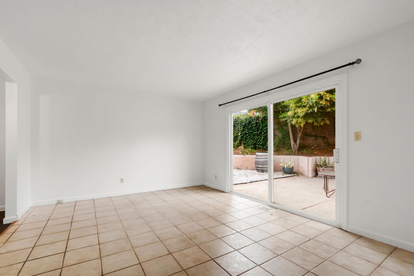 1091 Century Drive