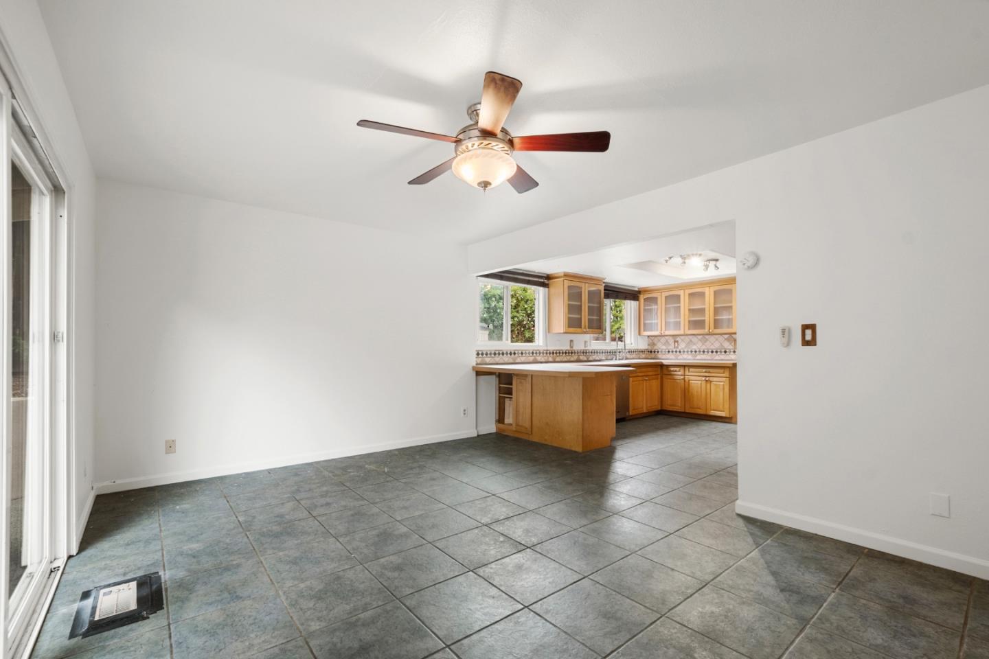 1091 Century Drive