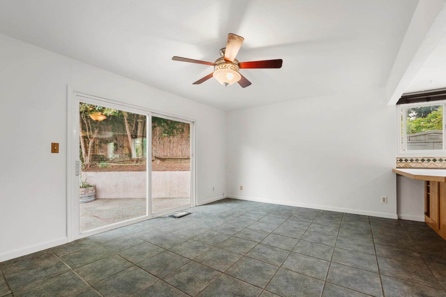 1091 Century Drive