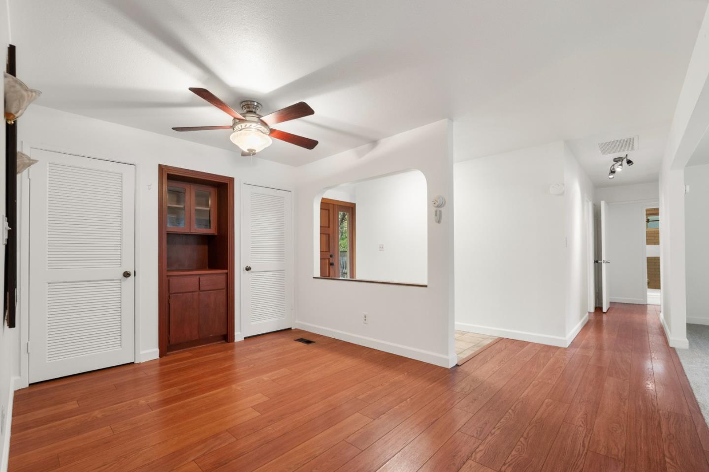 1091 Century Drive