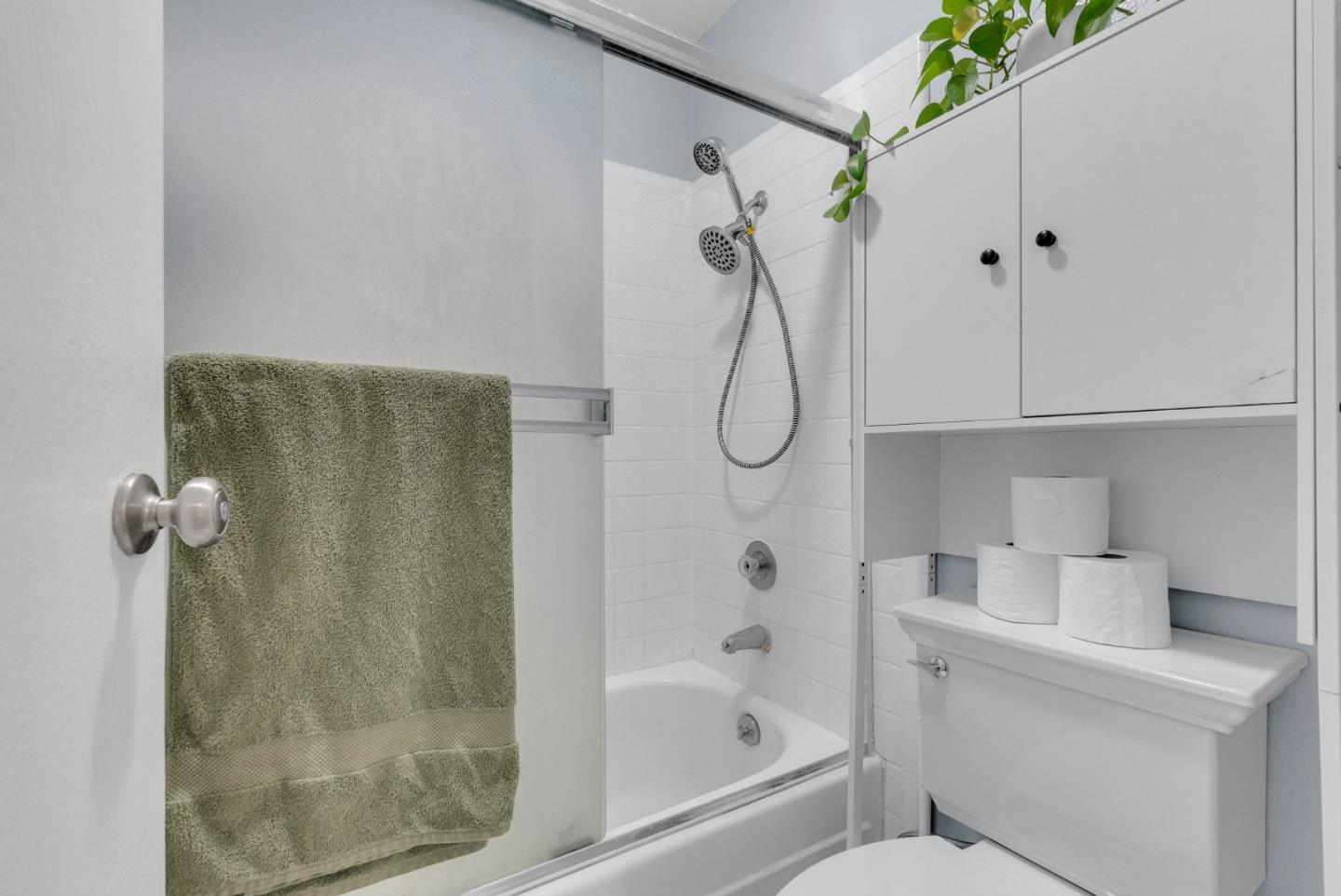 5202 Shelter Creek Lane