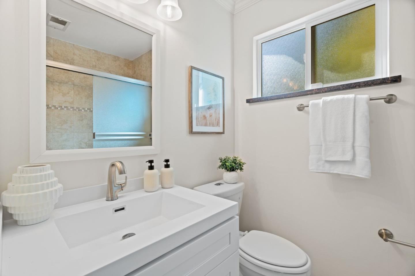 2267 Fenian Drive, Campbell