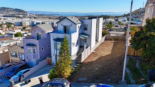 0 Accacia St