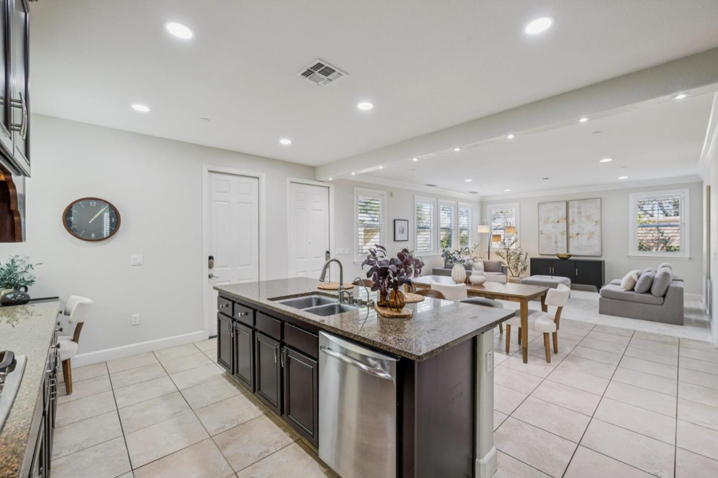 803 Sunrise Drive