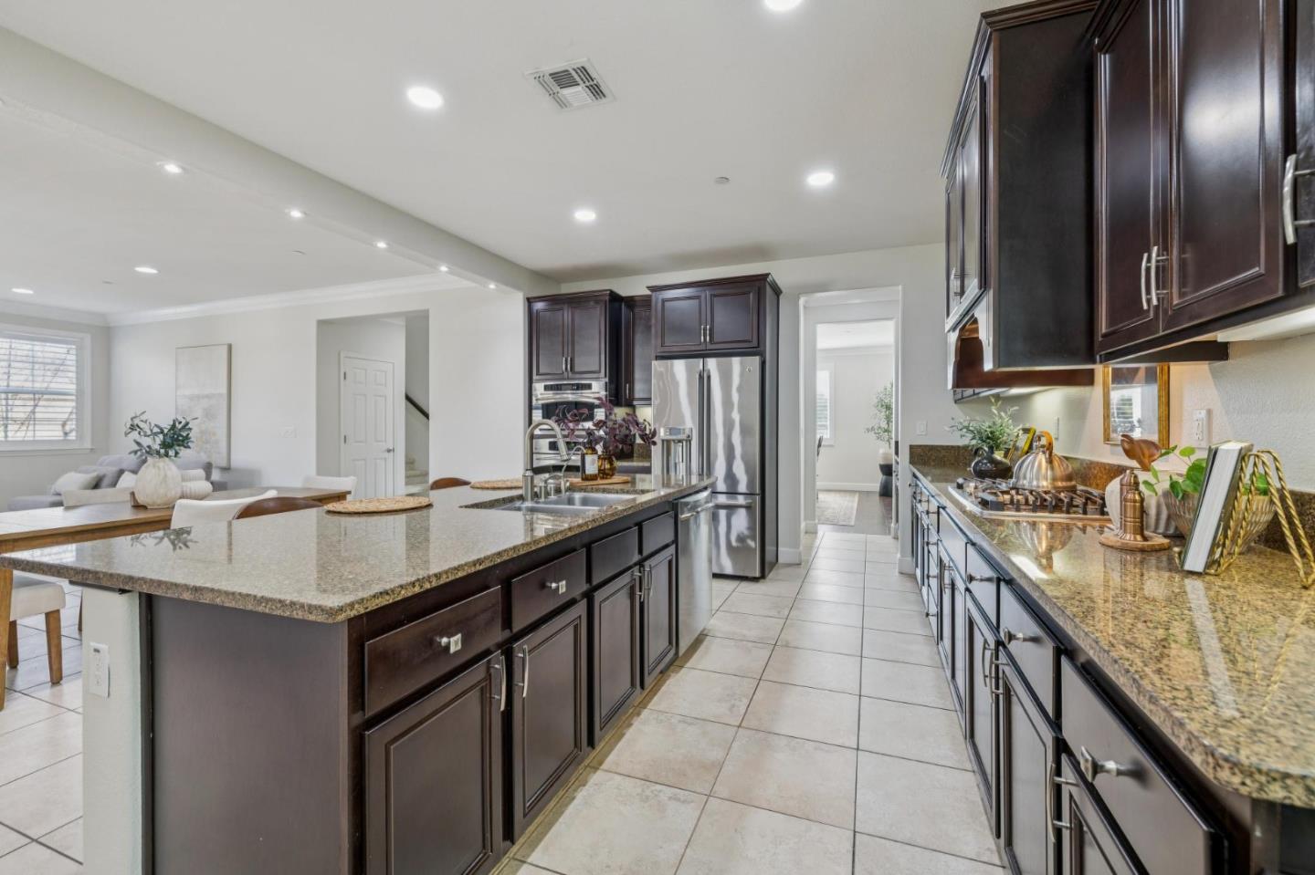 803 Sunrise Drive