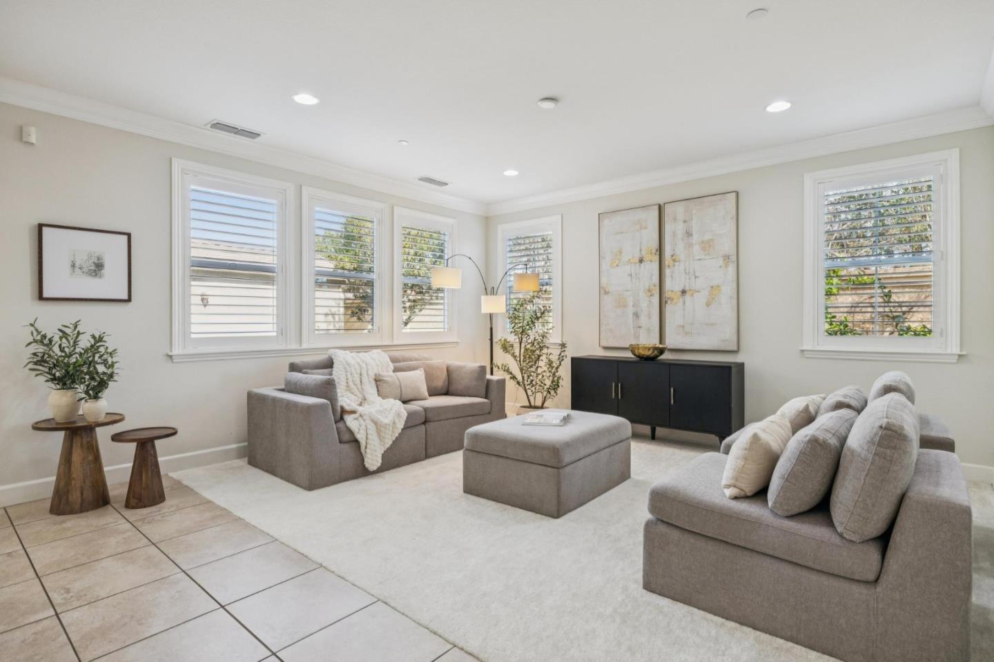 803 Sunrise Drive