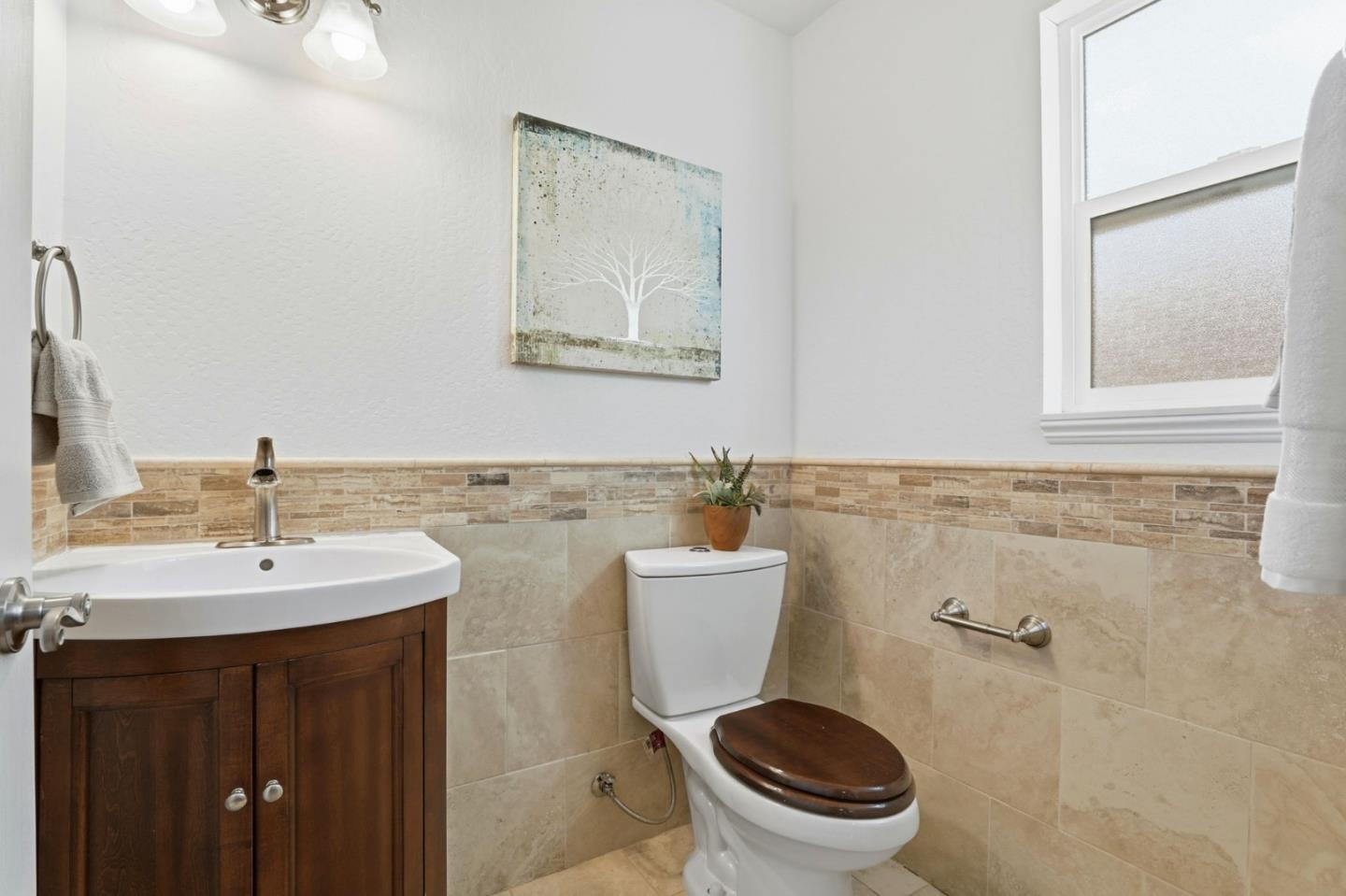 15581 Flintridge Drive