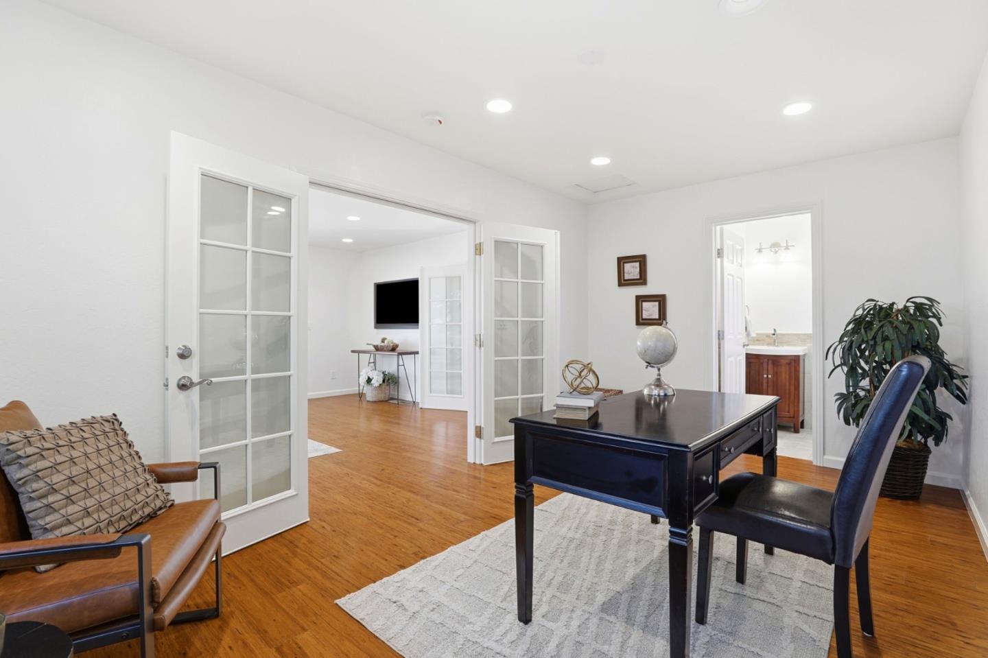 15581 Flintridge Drive