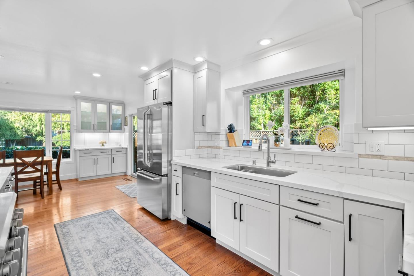 878 Miranda Green Street