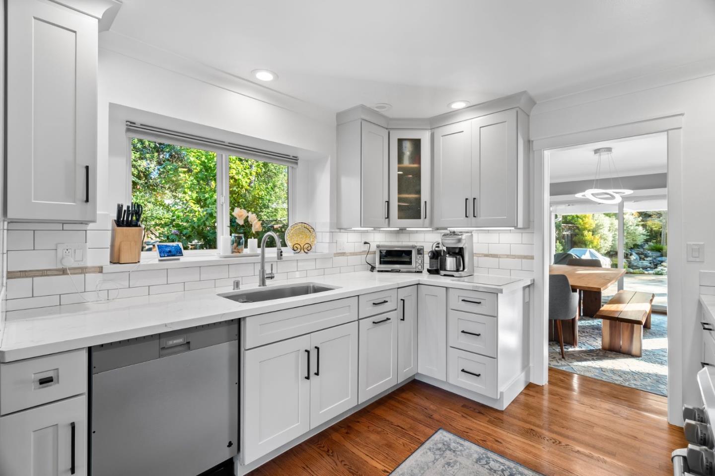 878 Miranda Green Street