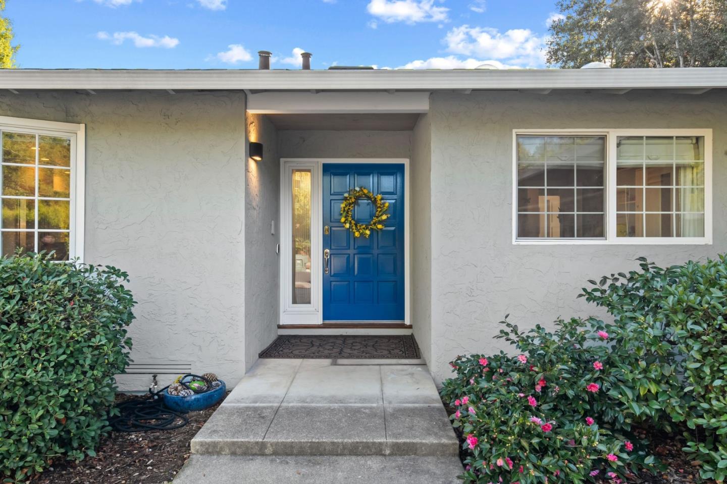 878 Miranda Green Street