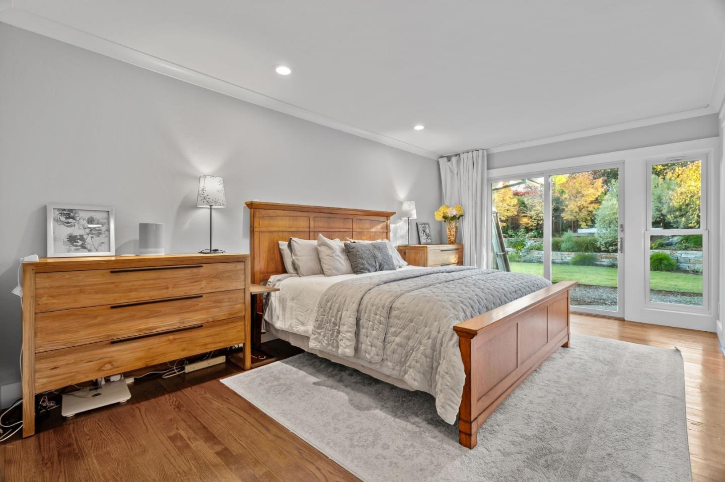 878 Miranda Green Street