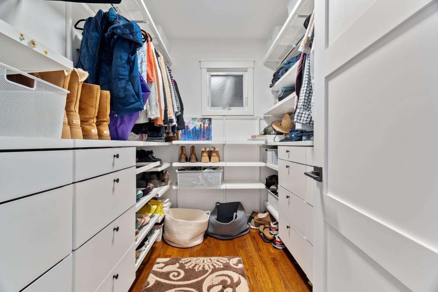 878 Miranda Green Street