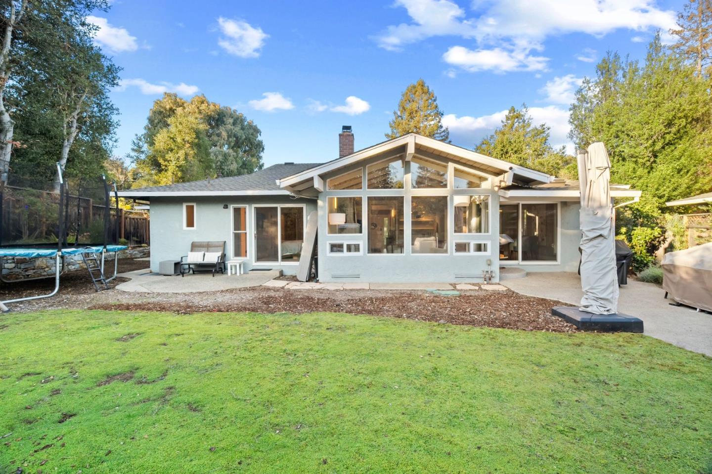 878 Miranda Green Street