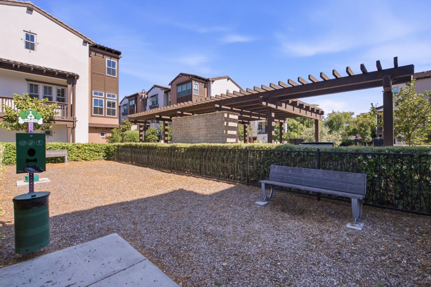 2348 Toledo Terrace