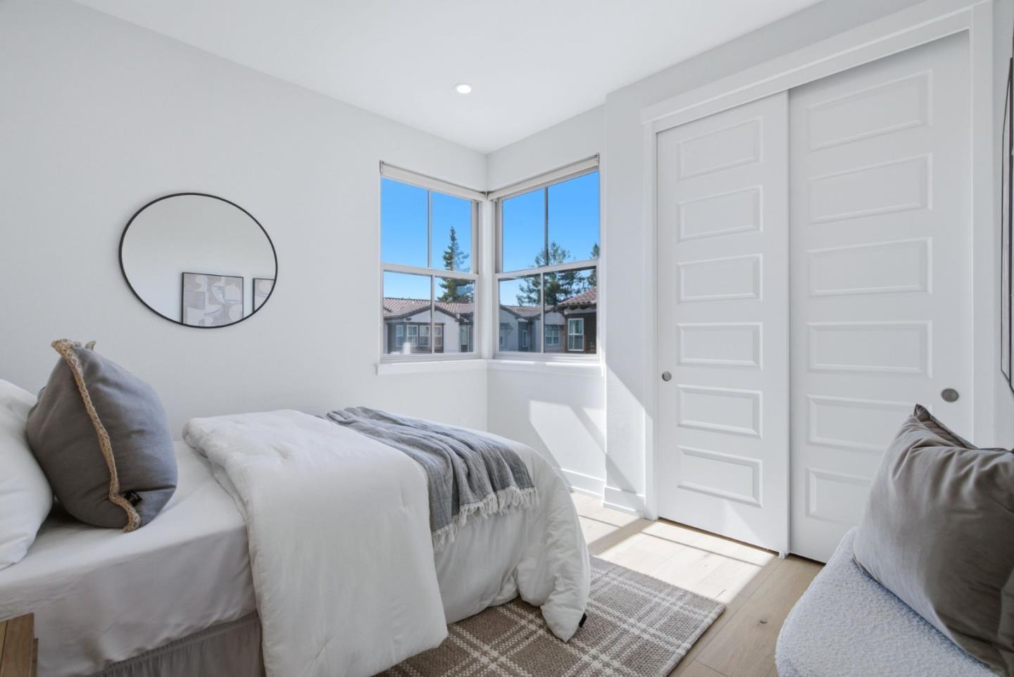 2348 Toledo Terrace
