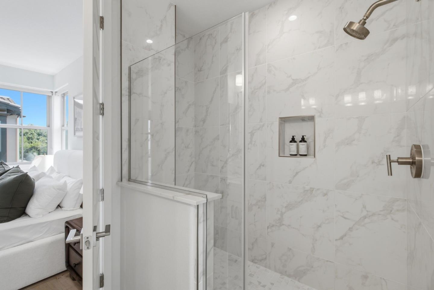 2348 Toledo Terrace