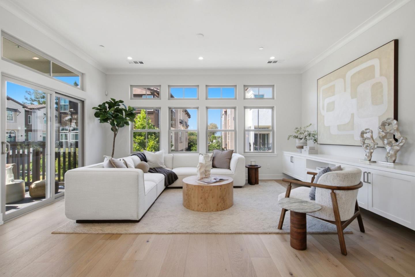 2348 Toledo Terrace