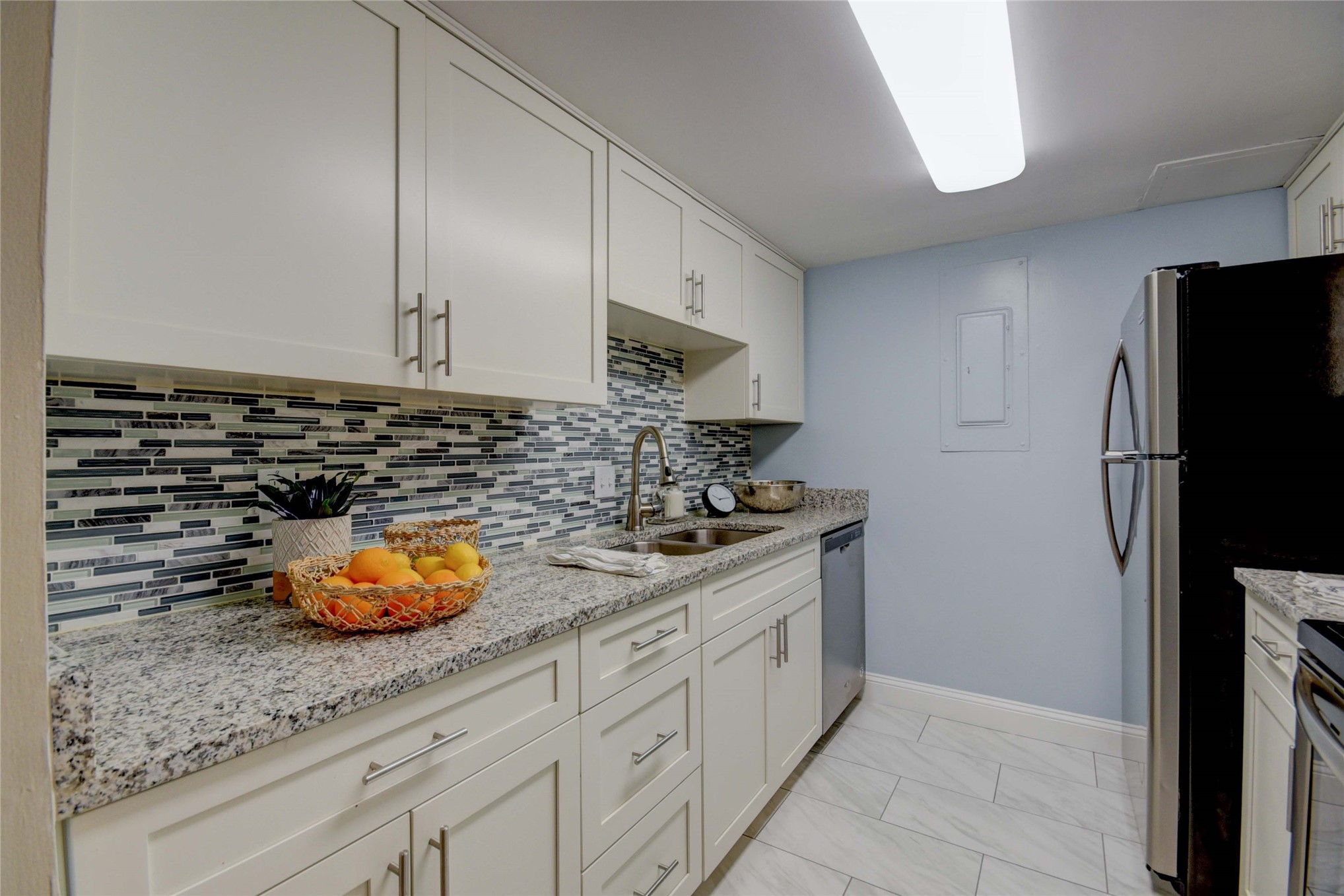 631 TARPON AVENUE 6339
