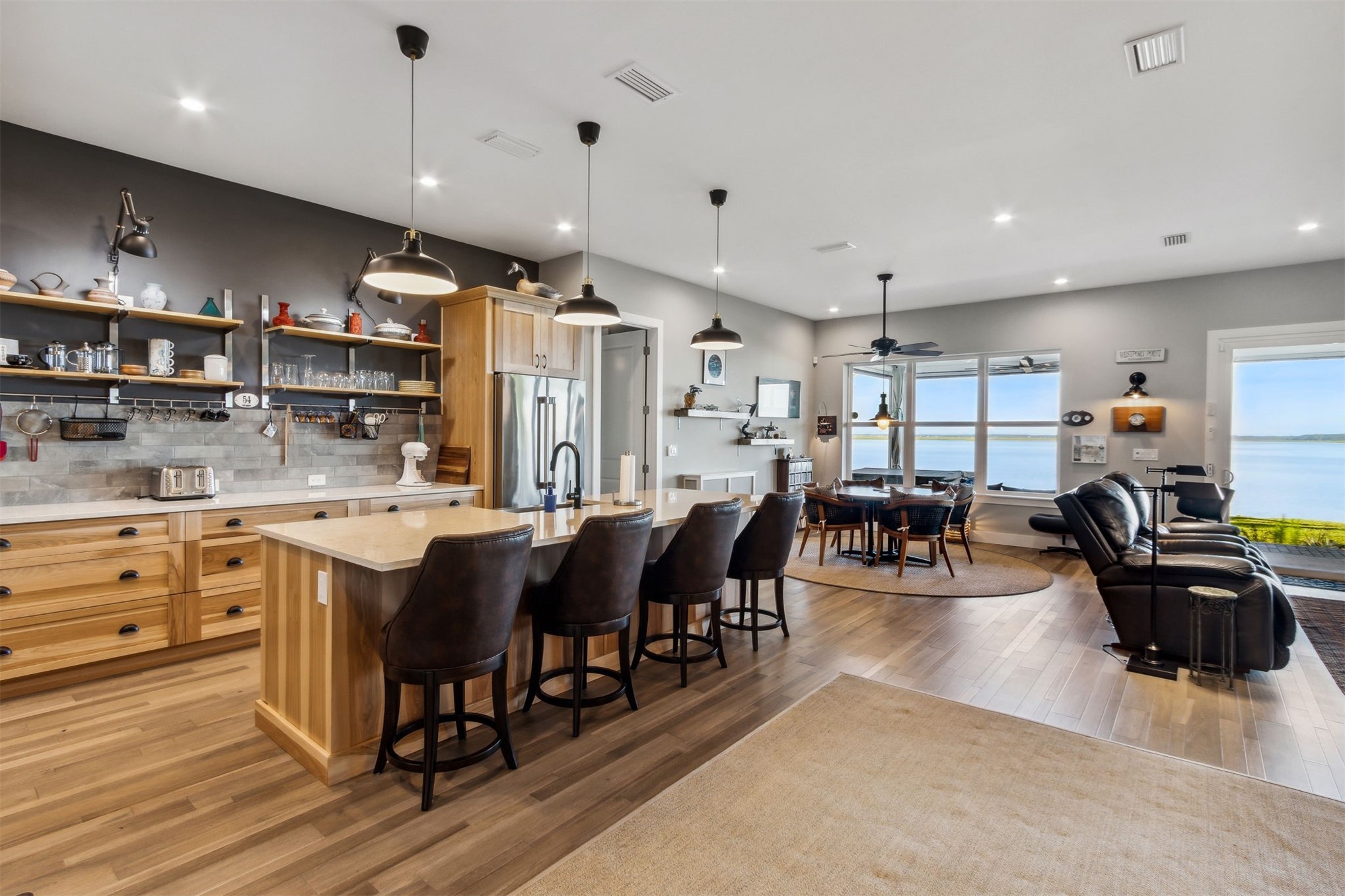 28660 GRANDVIEW MANOR