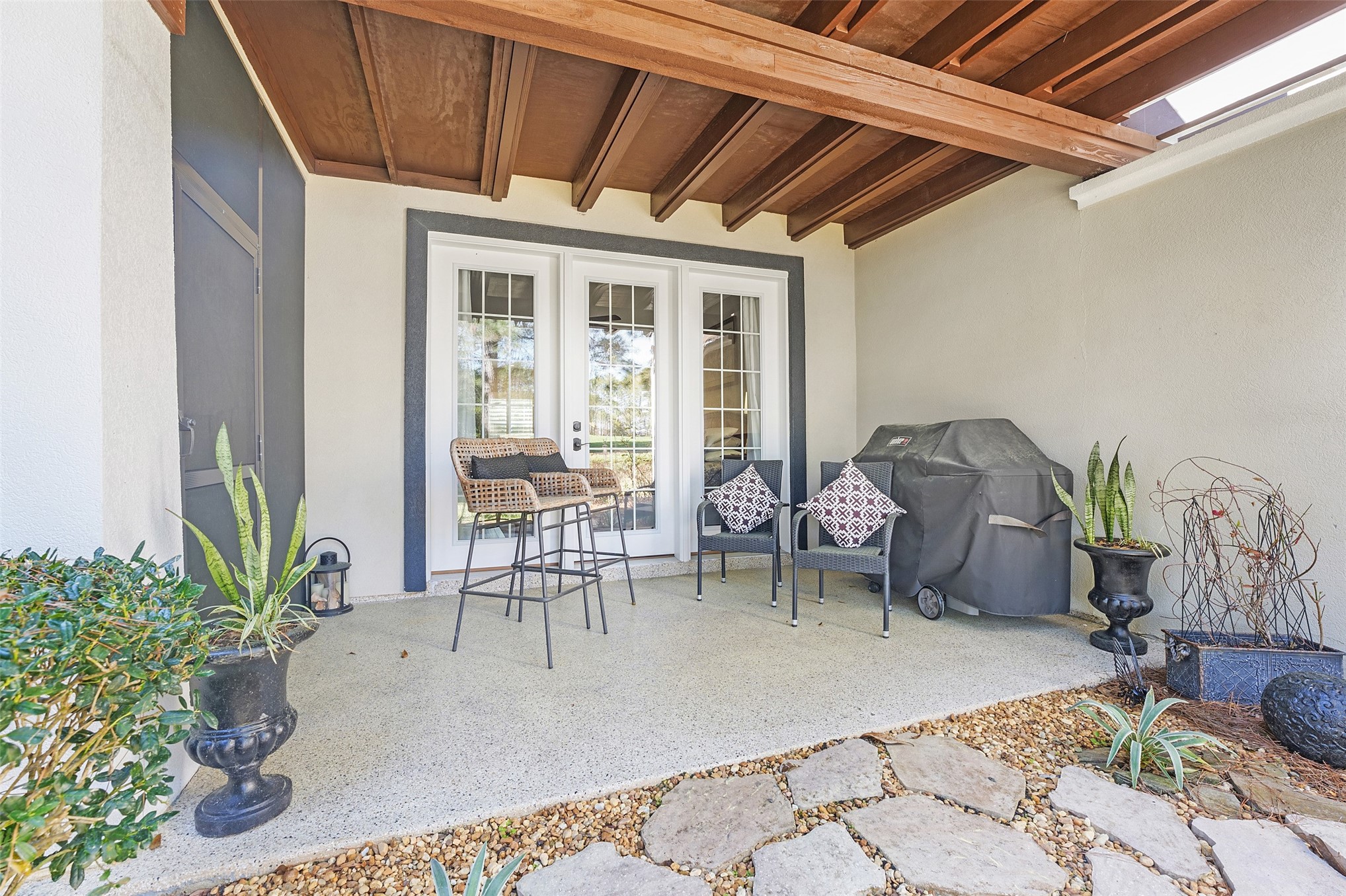94038 HEMLOCK COURT
