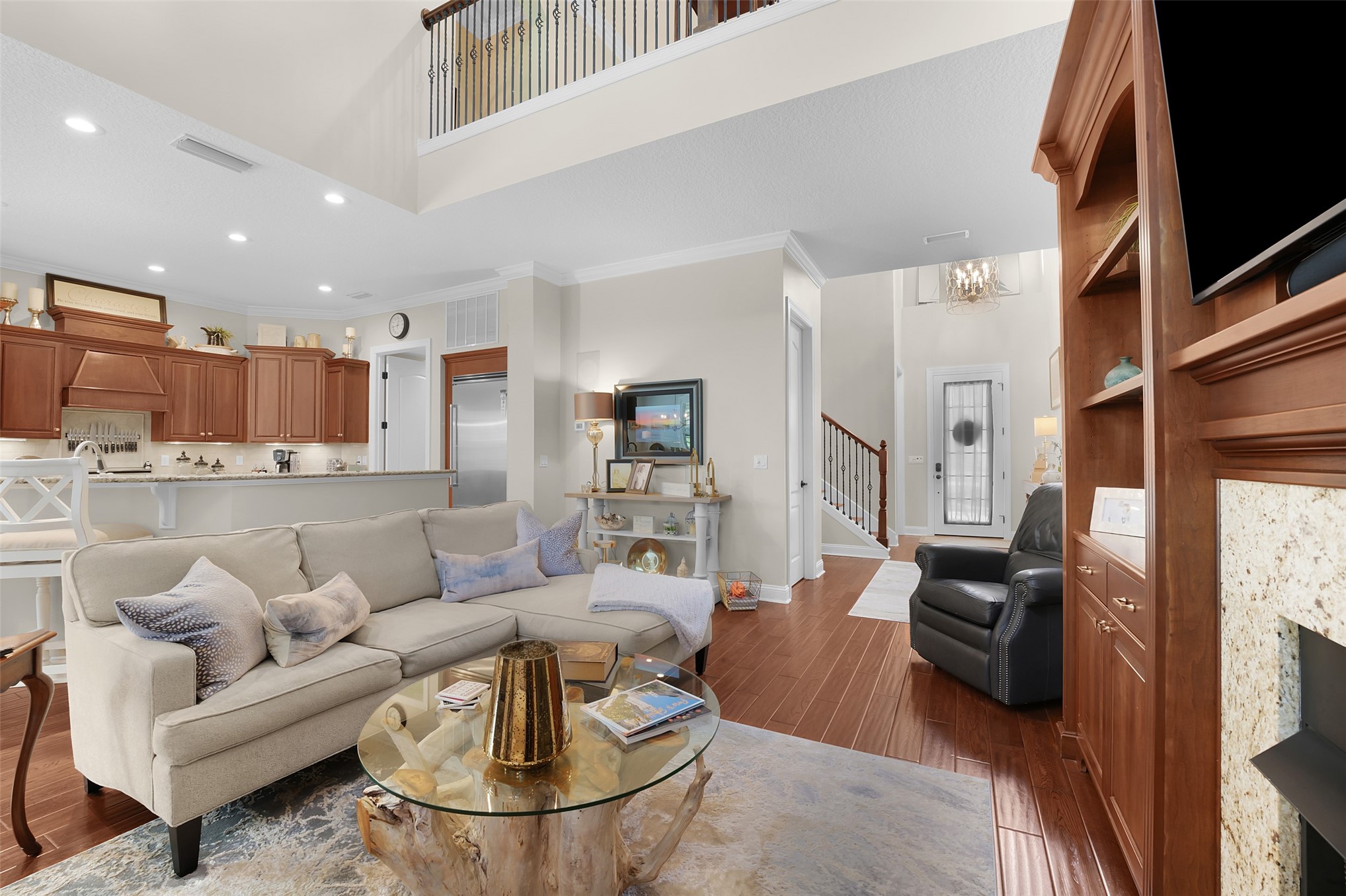 94038 HEMLOCK COURT
