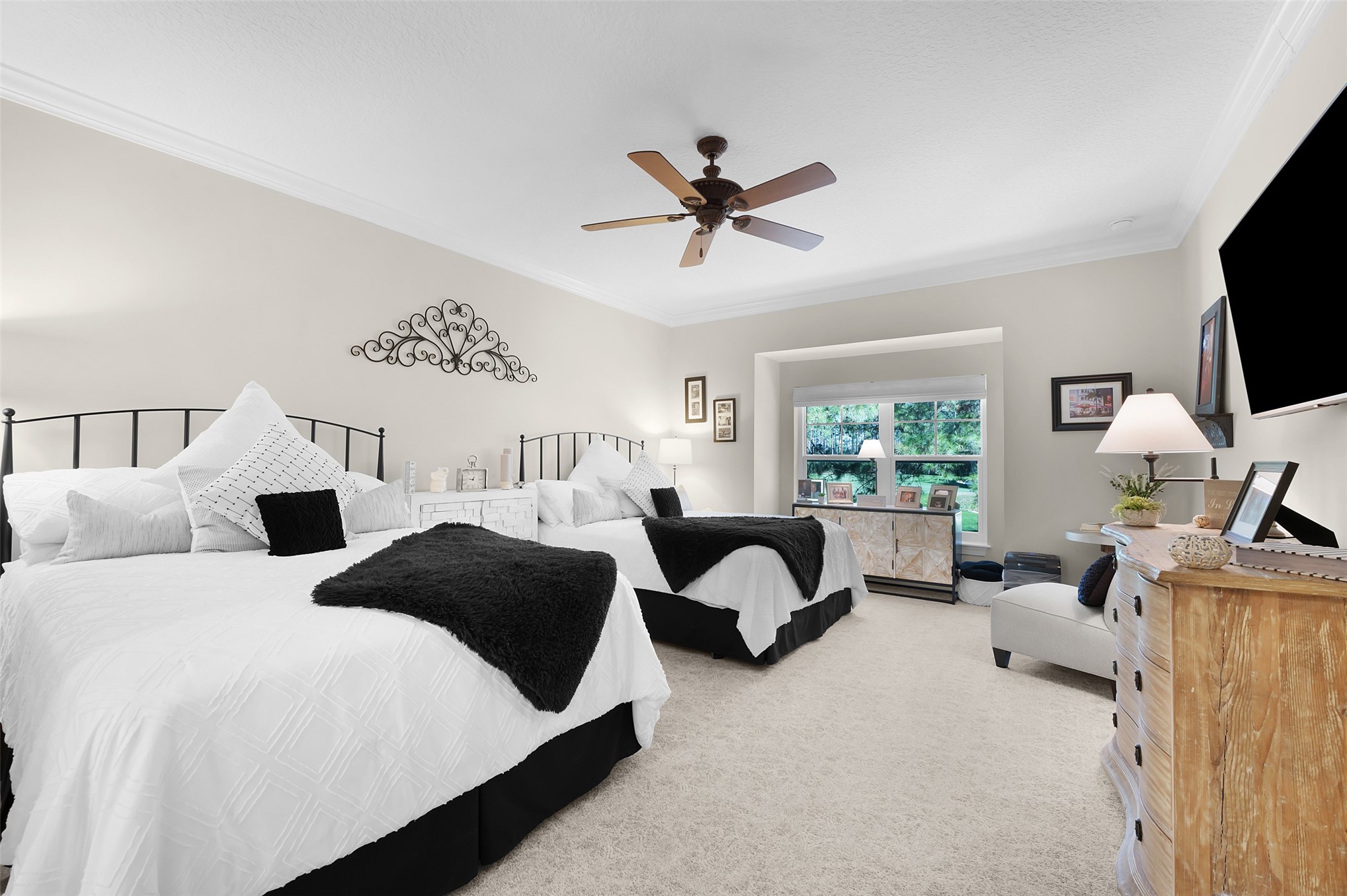 94038 HEMLOCK COURT