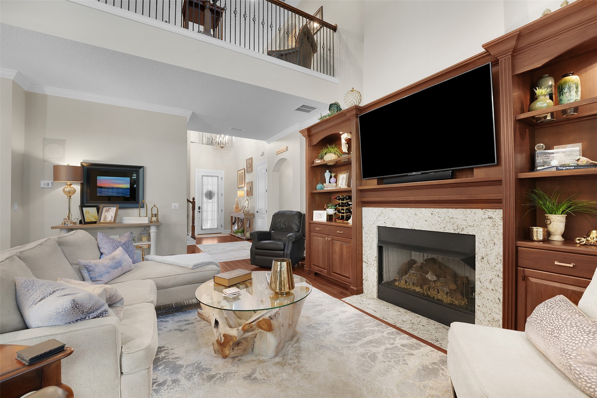 94038 HEMLOCK COURT